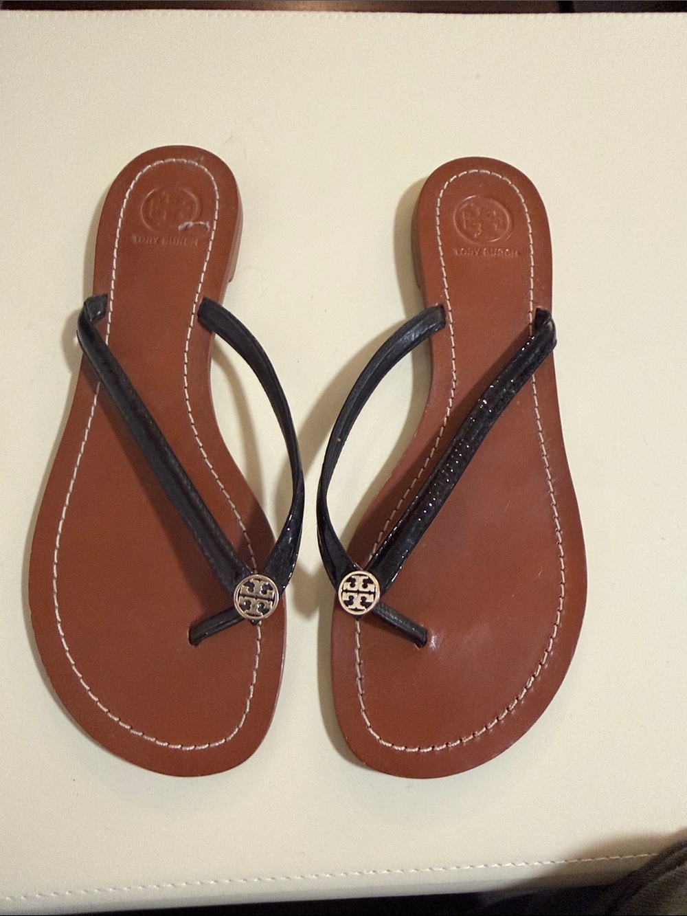 Tory Burch Black Leather Logo Thong Sandals with Brown Footbed
